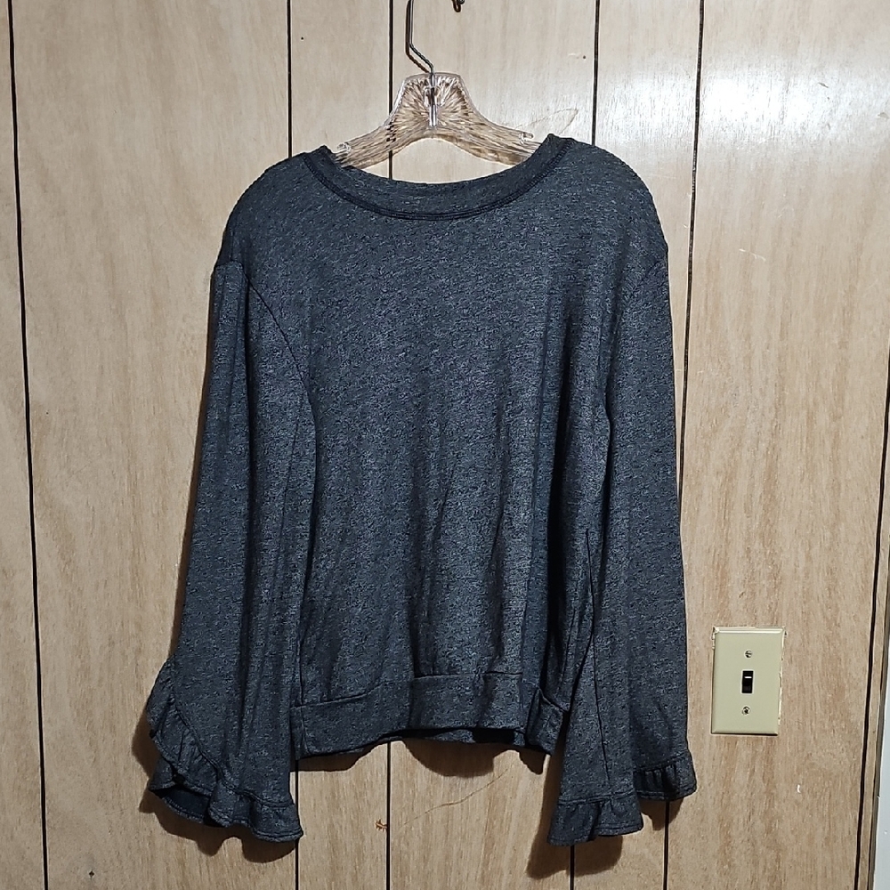 Elan Grey Cropped Sweater with Slouchy Sleeves – Size S (Fits Like M)